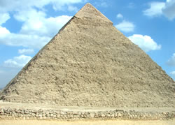 Пирамида Хефрена: обманчивая безлюдность